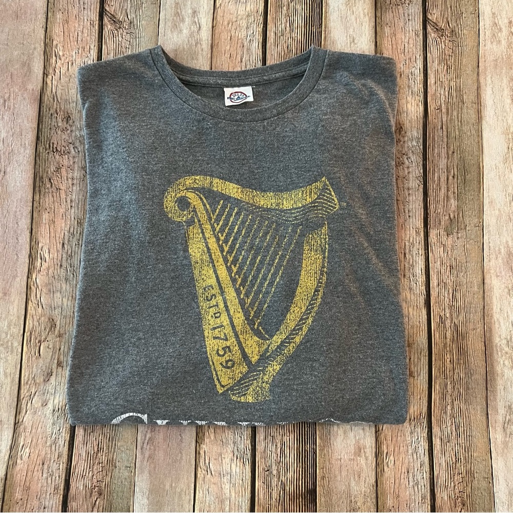 Guinness Beer mens short sleeve graphic tee shirt | size Extra Large - Picture 6 of 8